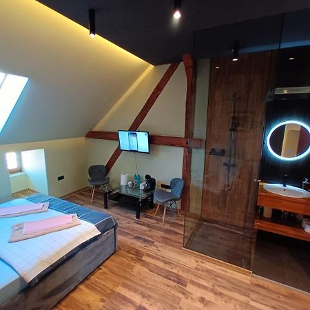 Apartament Eminescu 1 Медиаш Экстерьер фото